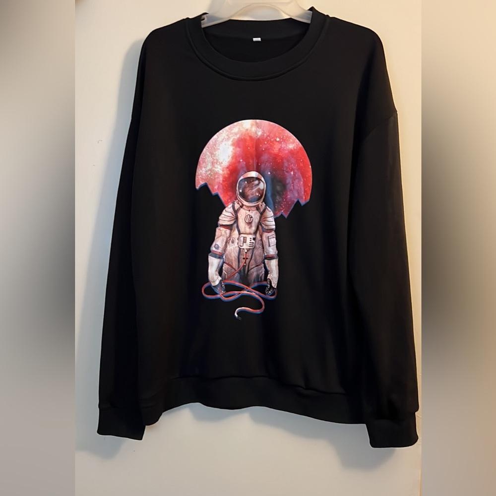 Mens Shein Astronaut Sweat Shirt 🪐 Price Dropped!🔥